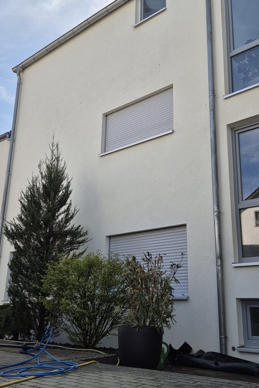 Dieselbe Giebelwand nach der Reinigung